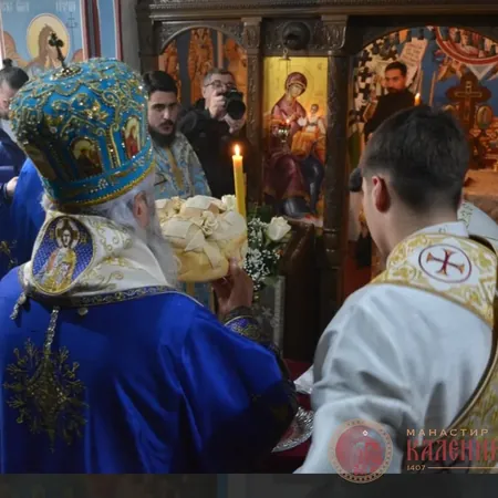 Слава иконе Млекопитателнице